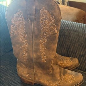 Roper Brown Embroidered Suede Heeled Cowboy Boots